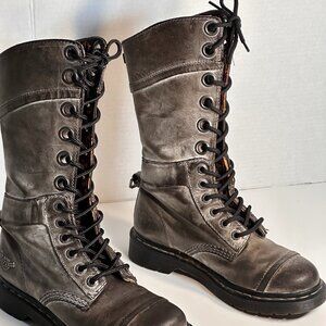 Dr. Martens Triumph Boots L-7